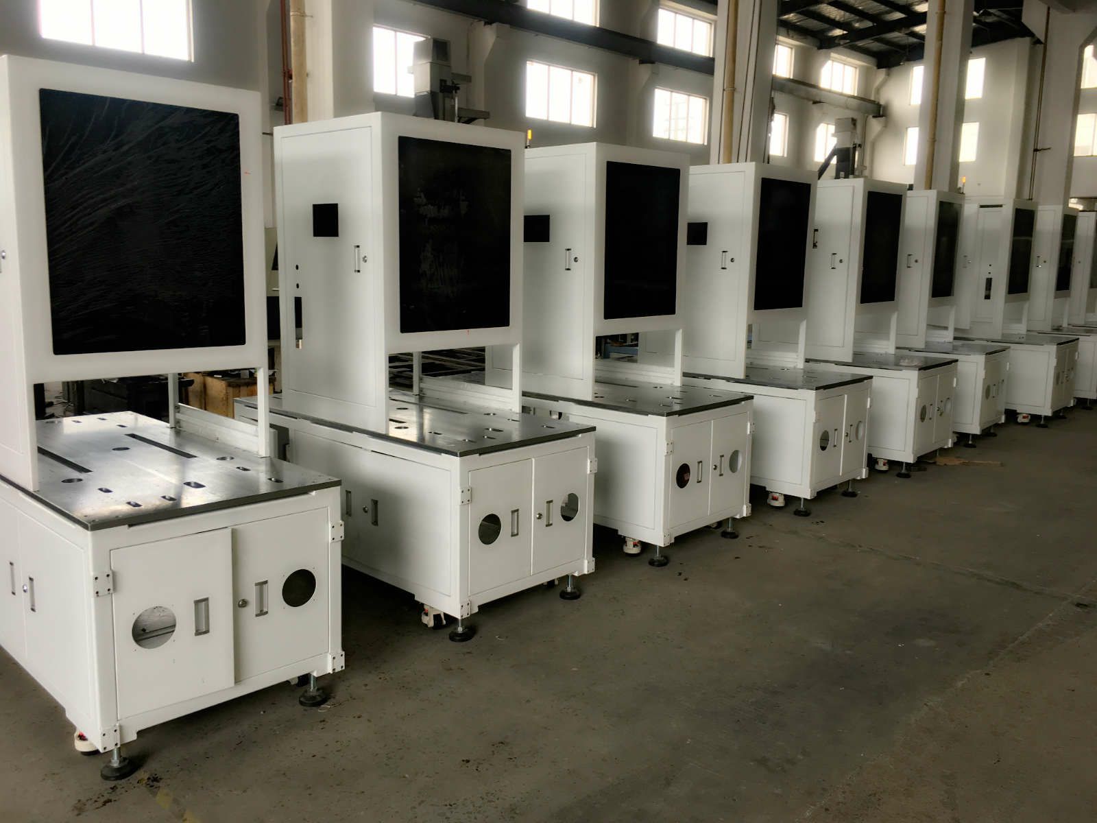 钣金加工成型在工作中应用-天津晋浩LED照明科技有限公司