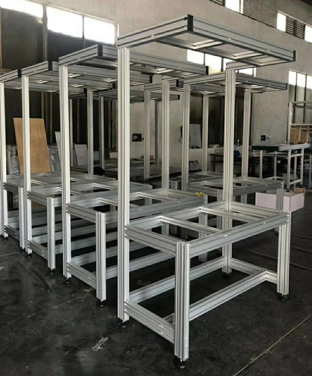 铝型材料机架加工材料质量会影响稳定性-天津晋浩LED照明科技有限公司